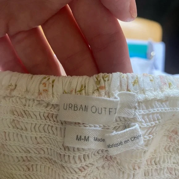 Urban Outfitters Prairie Style Floral Top - Picture 4 of 5